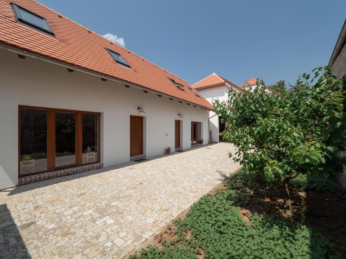 Penzion Andel Šatov Exterior foto